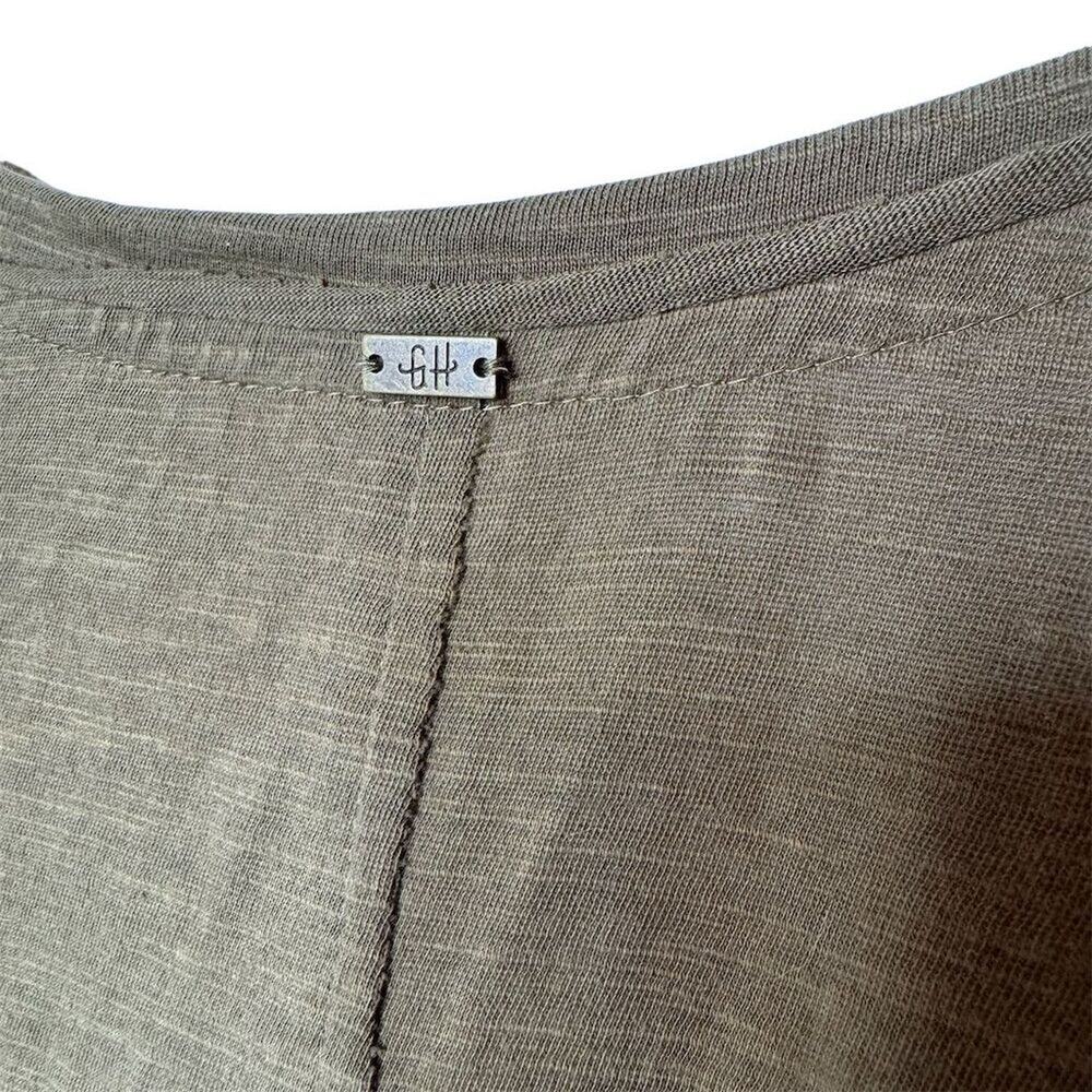 Good Hart Womens V-Neck Tee Size Medium Olive Green Cotton‎ Normcore Mori Girl - Picture 12 of 16